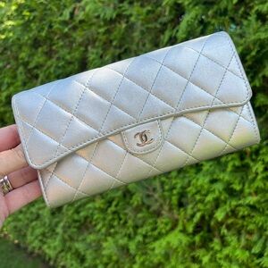 Chanel matelasse Long flap wallet silver leather coco mark ENTRUPY CERTIFICATE
